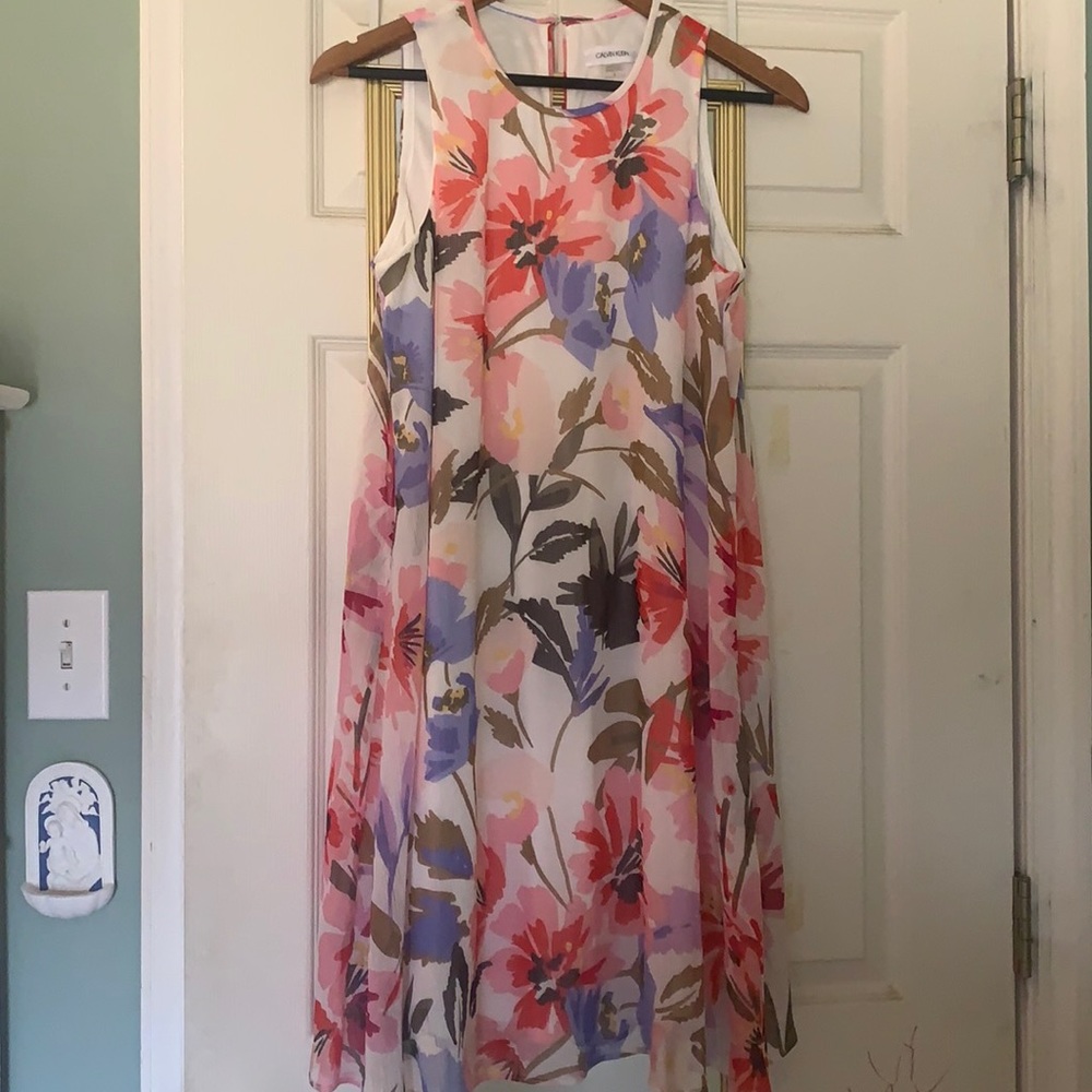 Calvin Klein flowy floral white dress 8, NWOT bridal shower spring dress